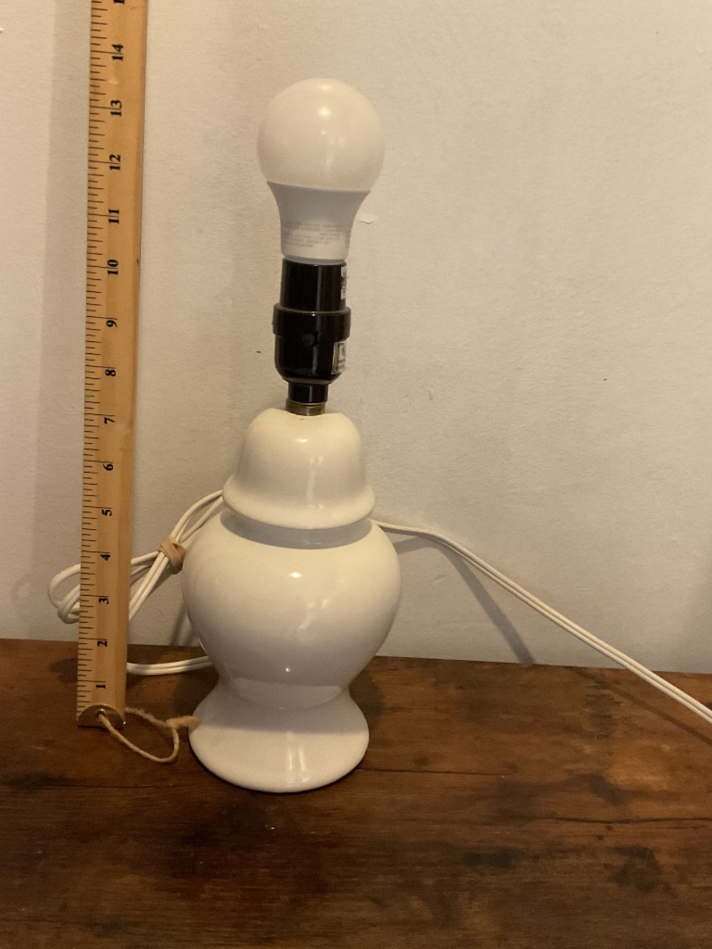 Table lamp